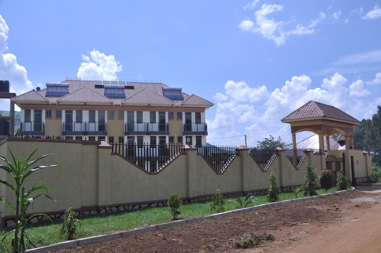 Golden View Hotel Ibanda Exterior photo